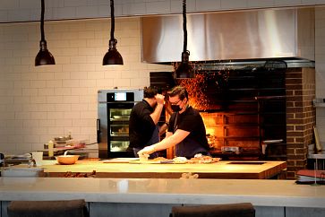 Choosing the Right Commercial Kitchen Exhaust Hood - Halo